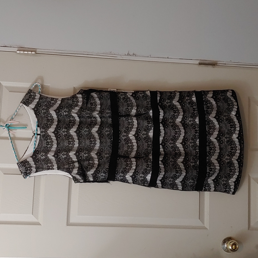 Jessica tiered lace dress, size 12, black & white, never worn, all tags attached
